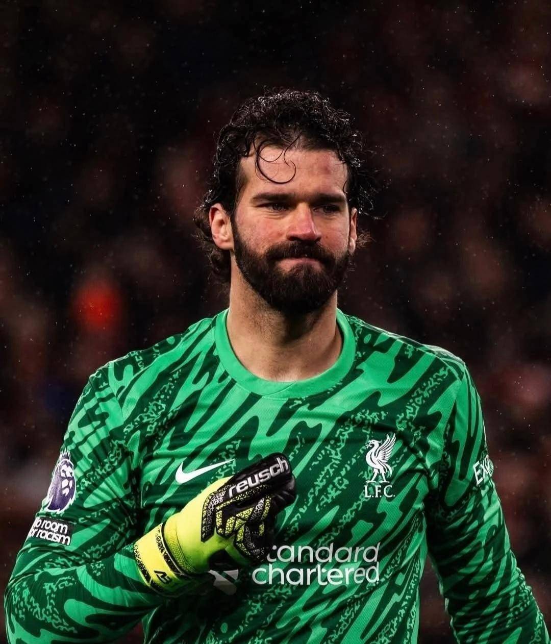 45万周薪腾笼换鸟！利物浦敲定萨拉赫接班人，欧冠资格成唯一阻碍